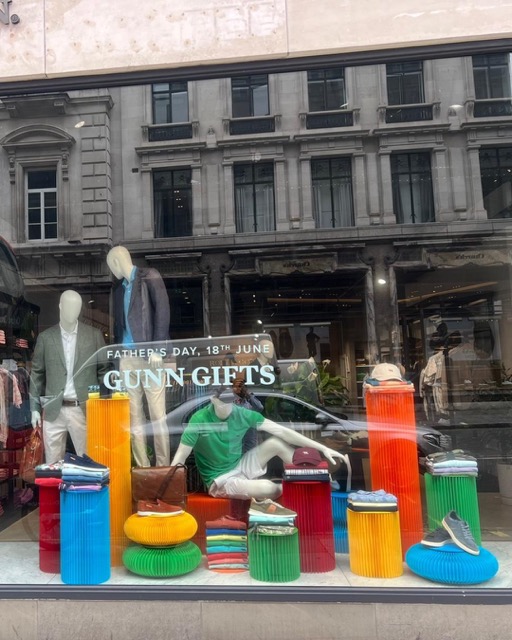 Paper Lounge VM Show Medium