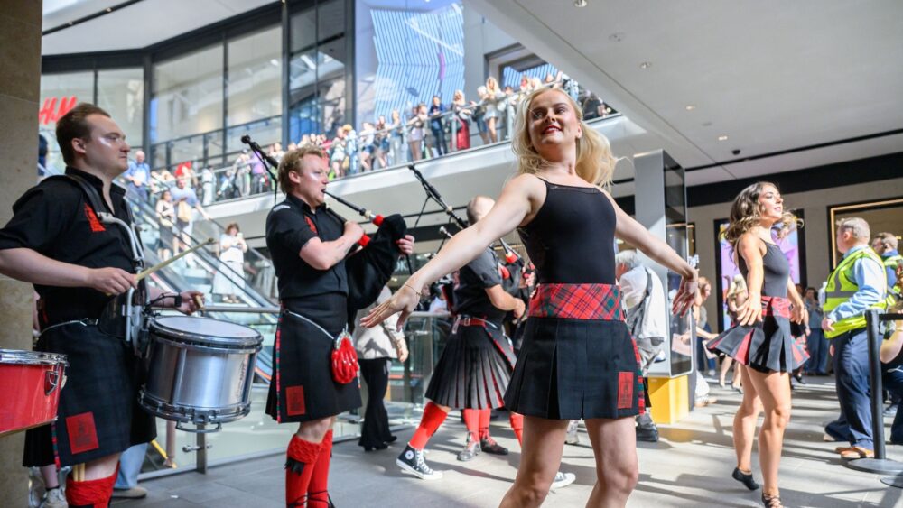 Sephora Opens First Scottish Store In Edinburgh 2 07 Sephora 4 landscape face focus 1920x1080