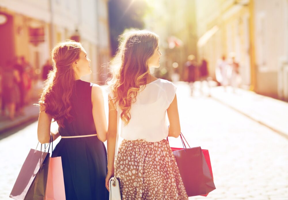 Heatwave Sales Growth Hid a Store Slump 1 women shopping in the heat